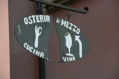 Salo jezioro Garda Czasy się zmieniają, ale ten znak nadal możemy znaleźć :)