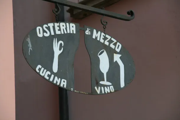 Salo jezioro Garda Czasy się zmieniają, ale ten znak nadal możemy znaleźć :)