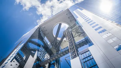 Umeda Sky Building Osaka (Japonia by Podróże Szczęściary)