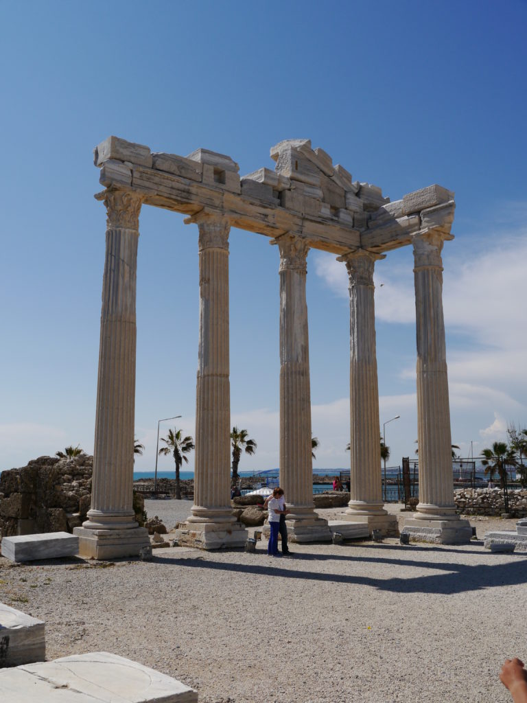 Świątynia Apolla i Ateny w Side